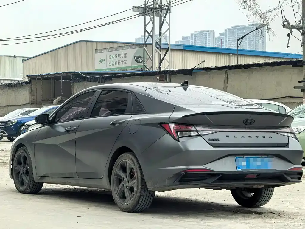 Hyundai Elantra — фото 10