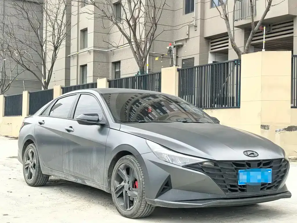 Hyundai Elantra — фото 7