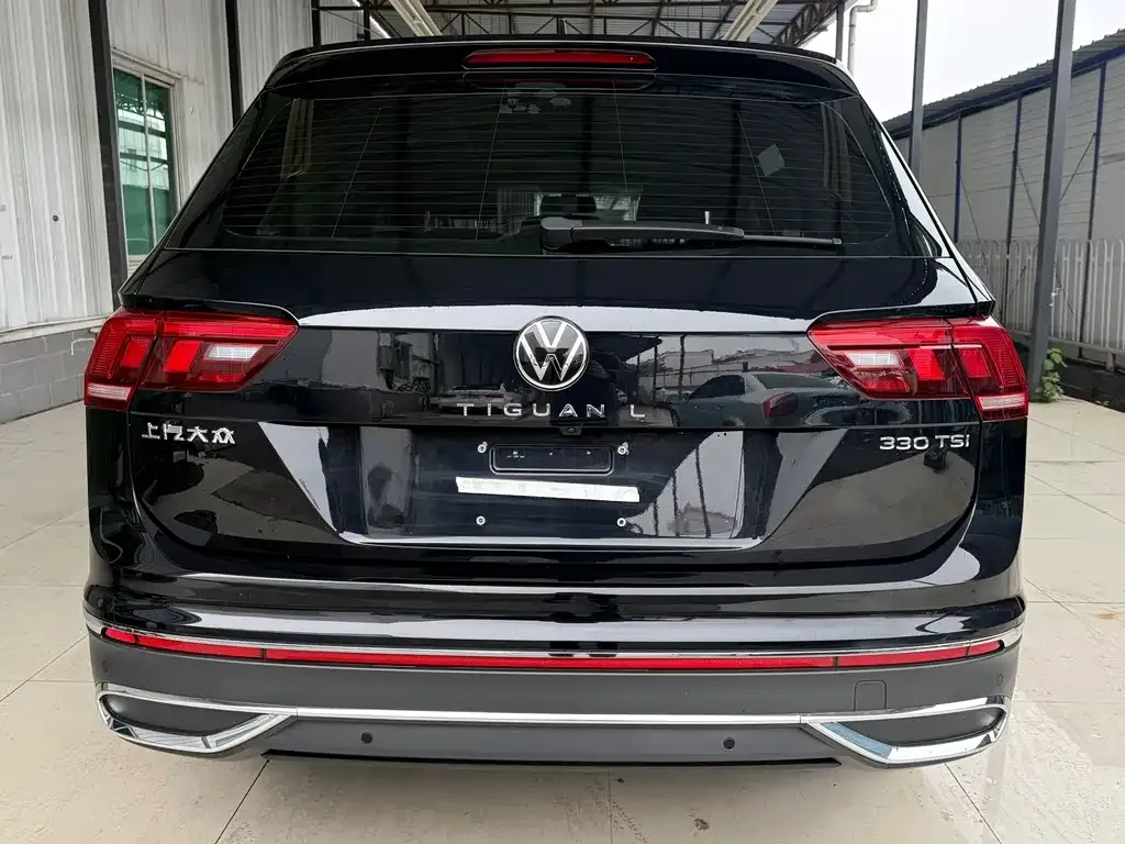 Volkswagen Tiguan L — фото 2