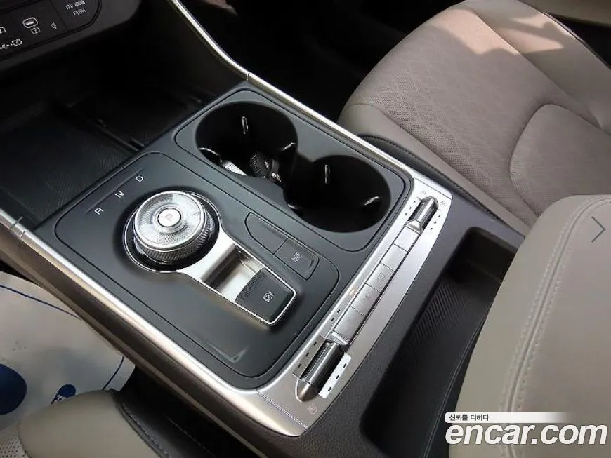 Kia Carnival — фото 10