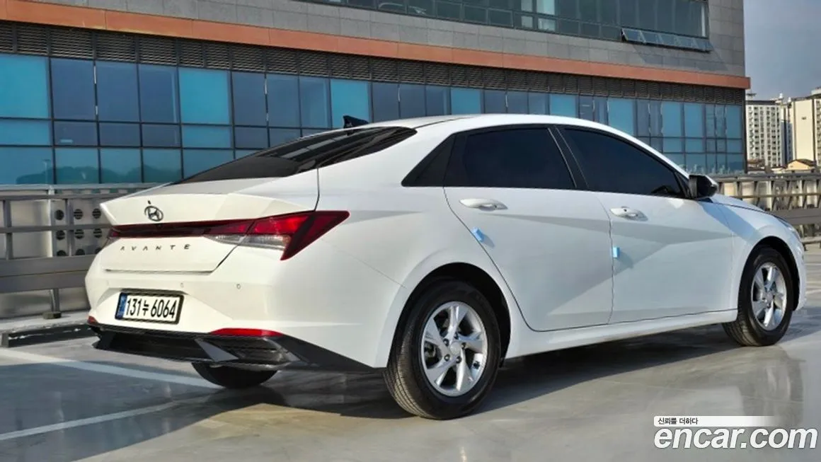 Hyundai AVANTE — фото 8