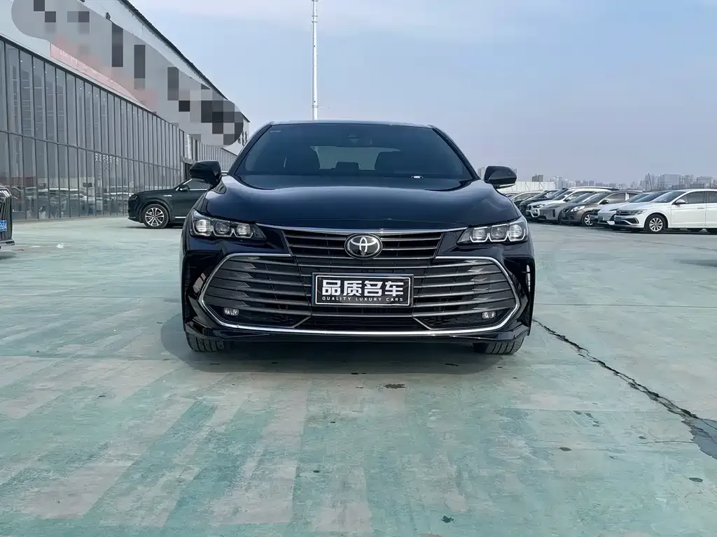 Toyota Avalon — фото 2