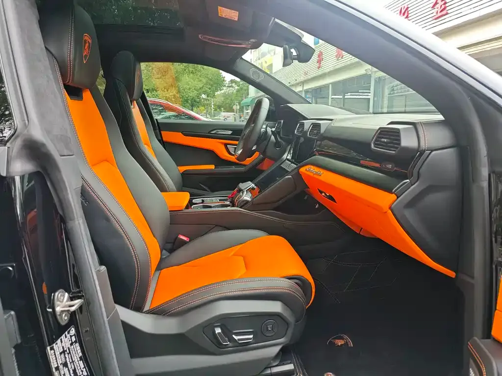 Lamborghini Urus — фото 3