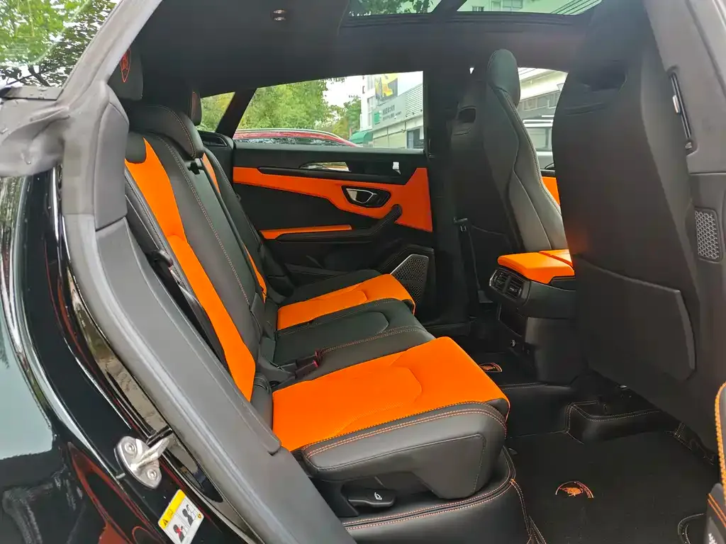 Lamborghini Urus — фото 2
