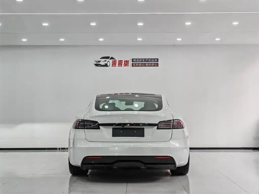 Tesla Model S — фото 3