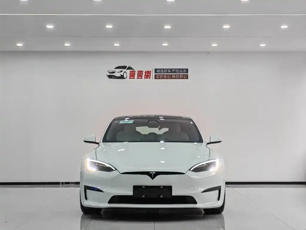 Tesla Model S — фото 2