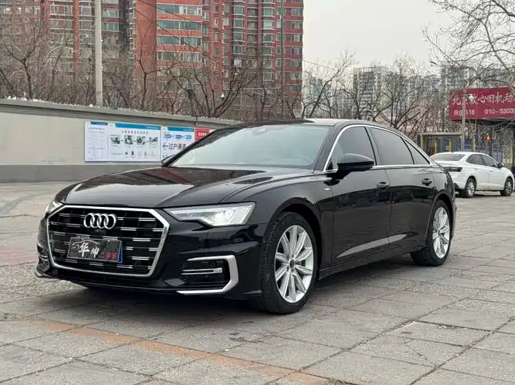 Audi A6L — фото 1