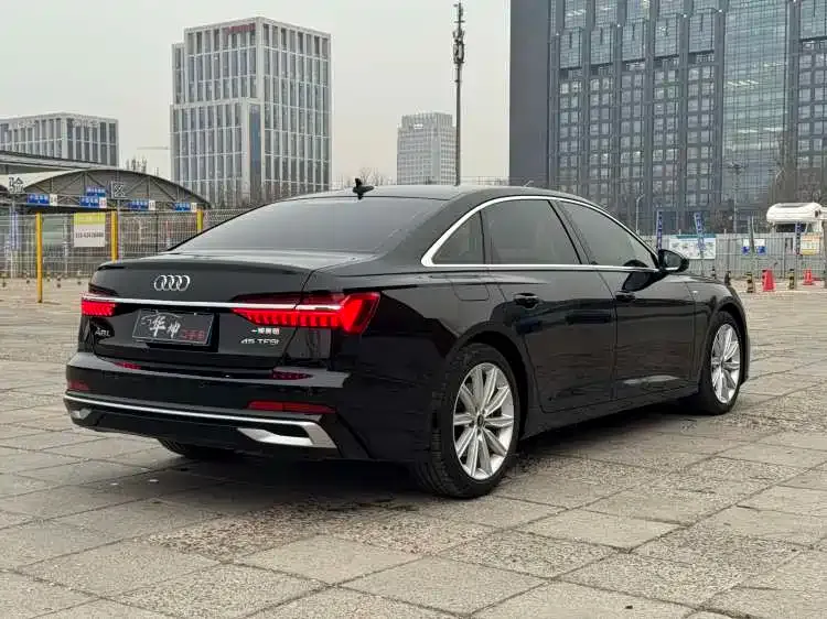Audi A6L — фото 2