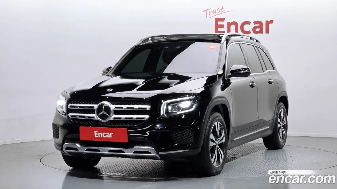 Mercedes-Benz GLB-Class — фото 1
