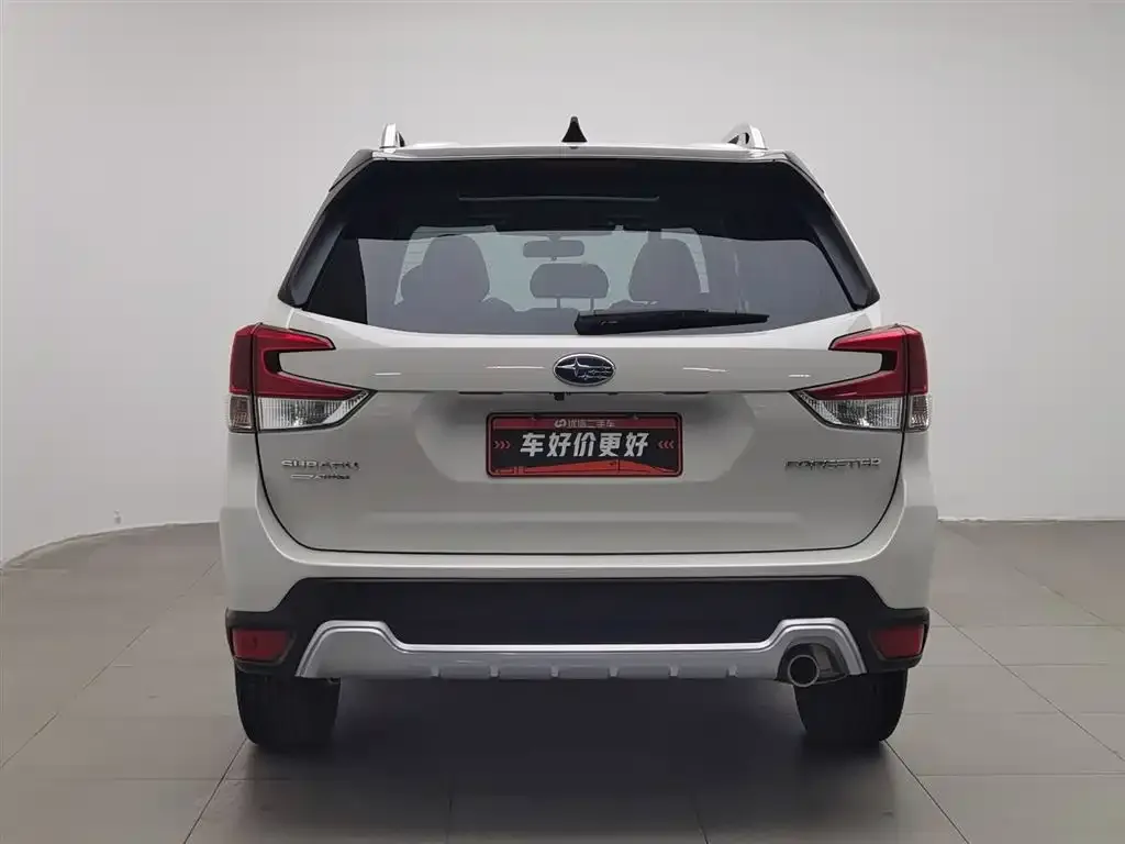 Subaru Forester — фото 6