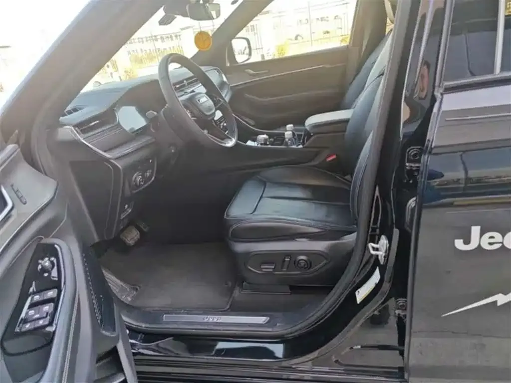 Jeep Grand Cherokee 4xe (Import) — фото 4