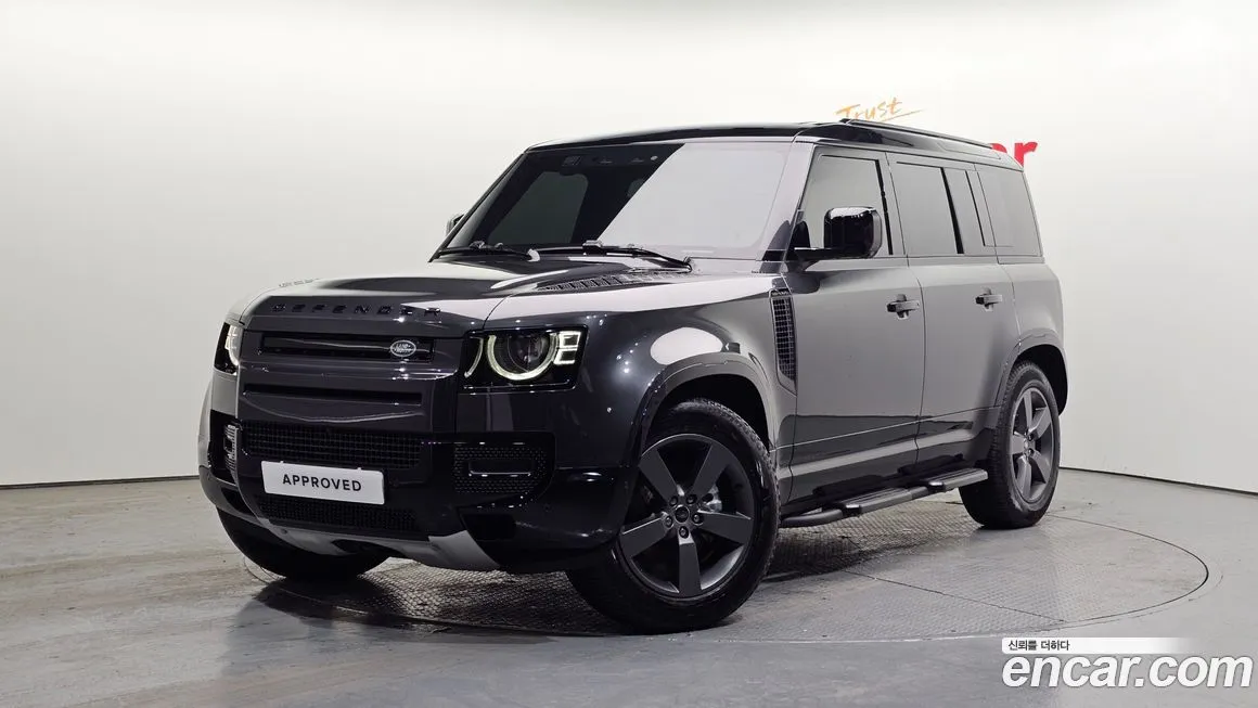 Land Rover Defender — фото 1