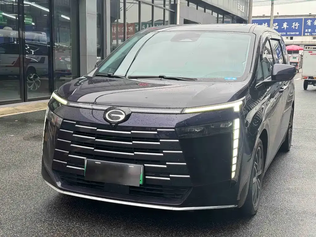 GAC Motor E8 Hybrid — фото 1