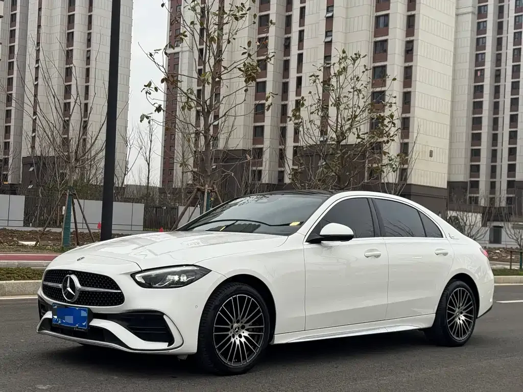 Mercedes-Benz C-Class — фото 1