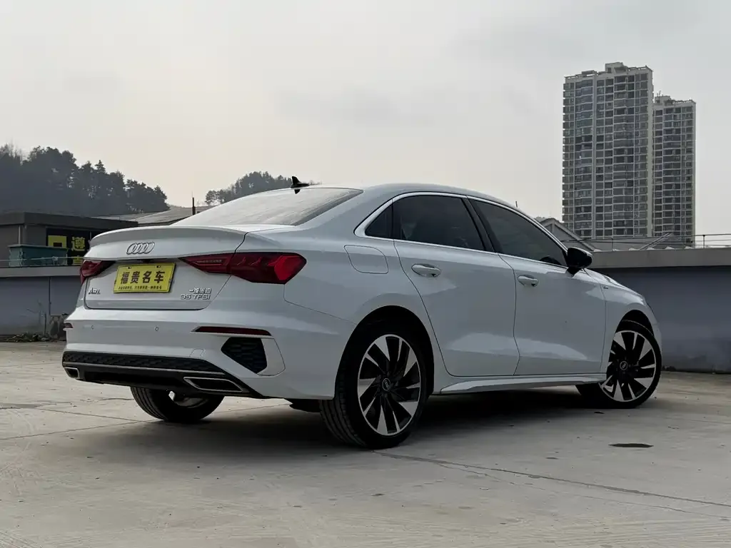 Audi A3 — фото 2