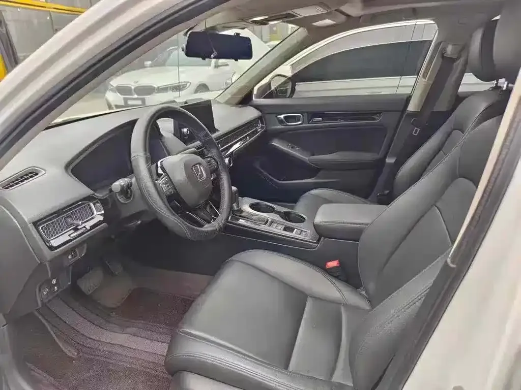 Honda Civic — фото 8