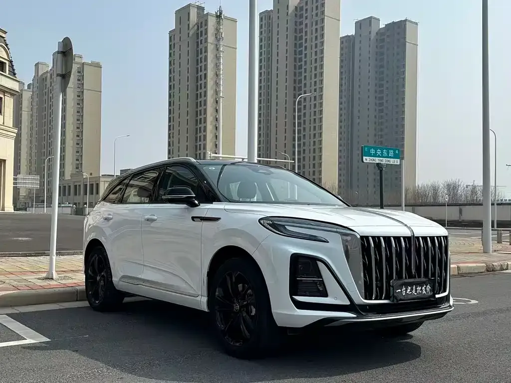 Hongqi HS3 PHEV — фото 1