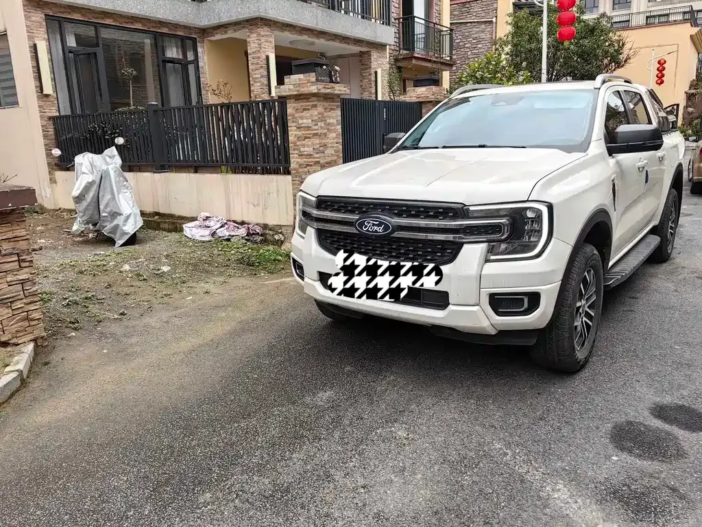 Ford Ranger — фото 1