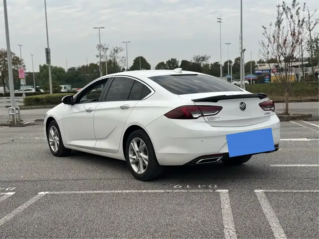 Buick Regal — фото 9