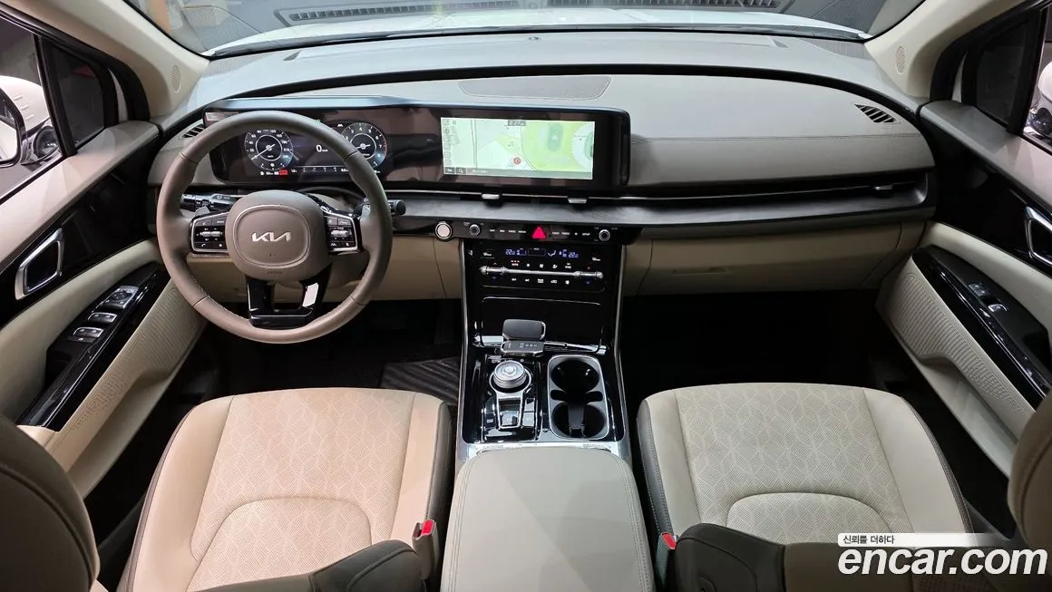 Kia Carnival — фото 9