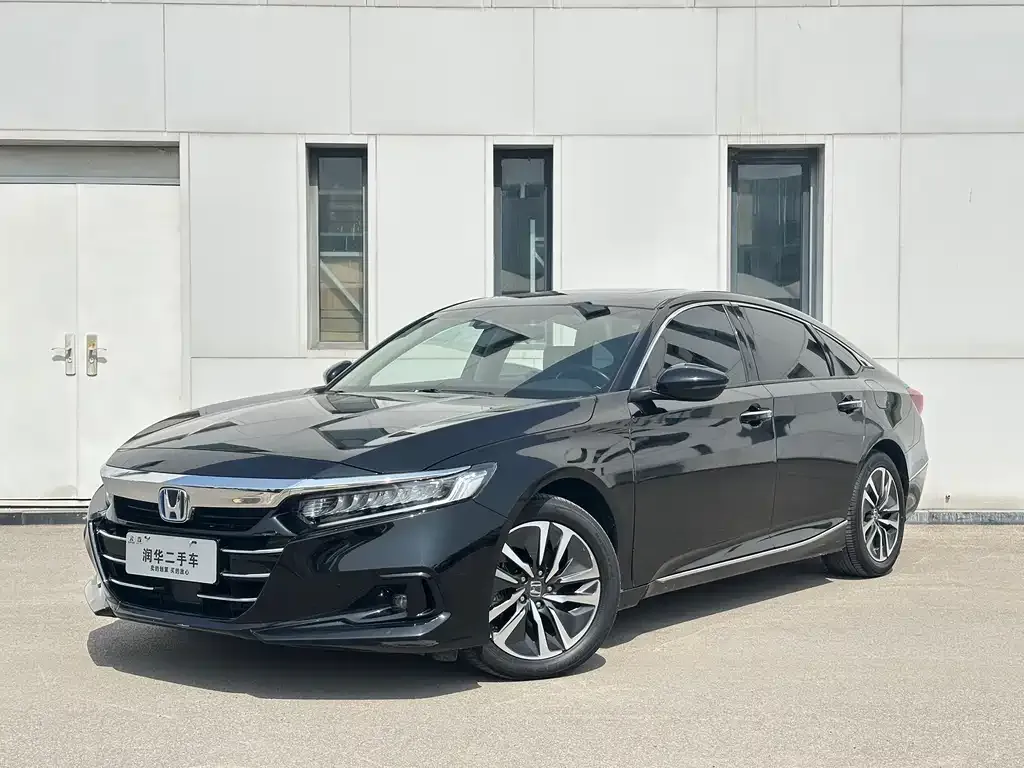 Honda Accord — фото 1