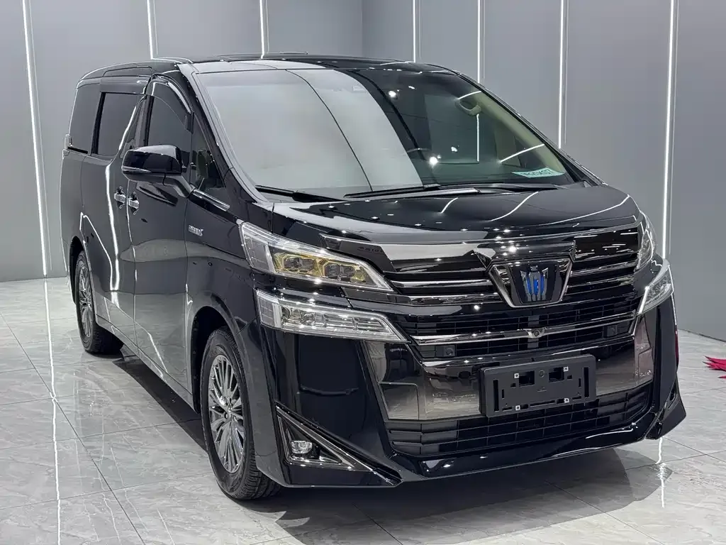Toyota Vellfire — фото 3
