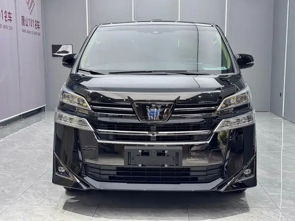 Toyota Vellfire — фото 10