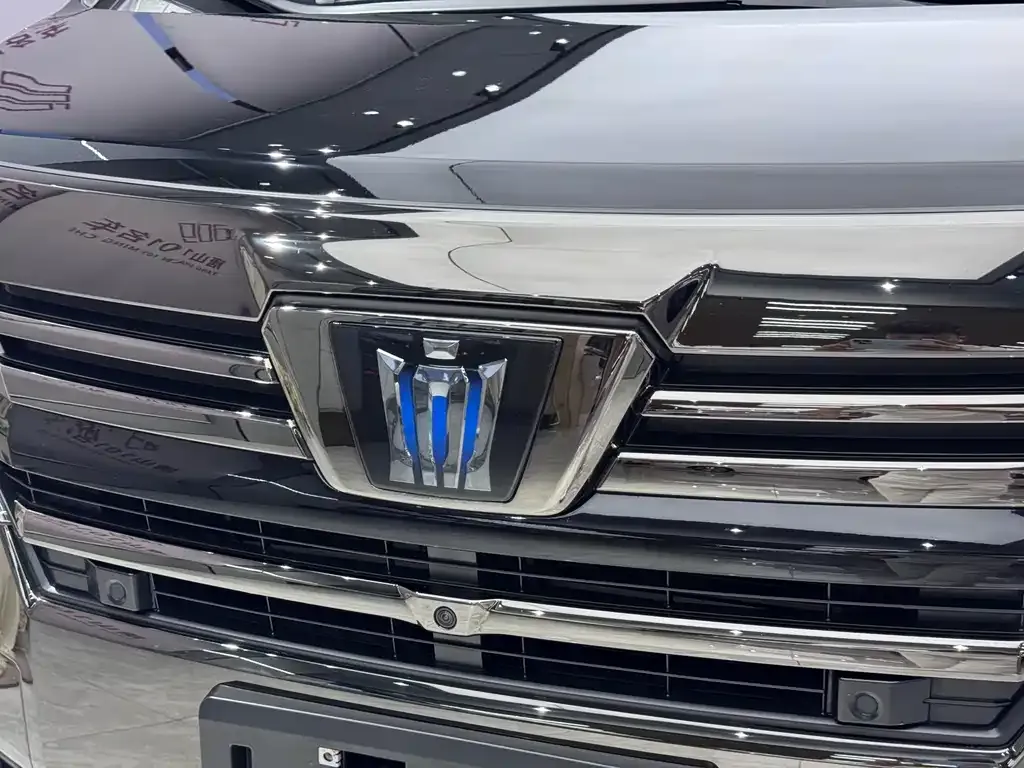 Toyota Vellfire — фото 7