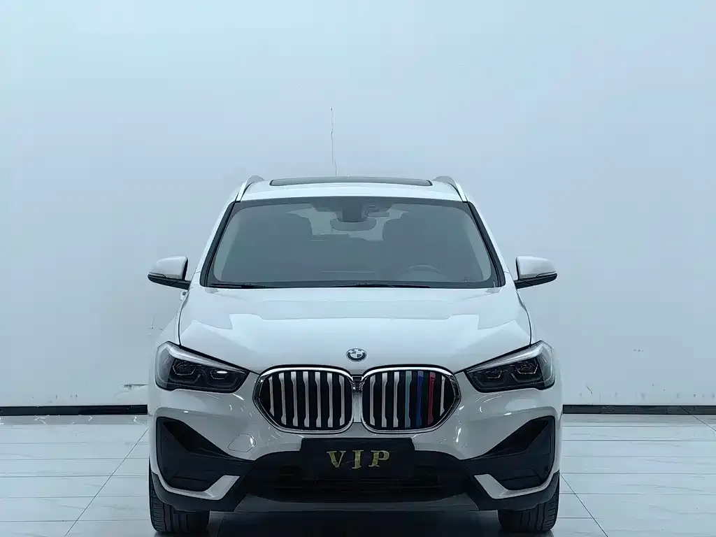 BMW X1 — фото 5