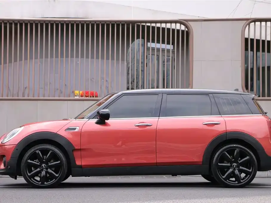 MINI Clubman — фото 9