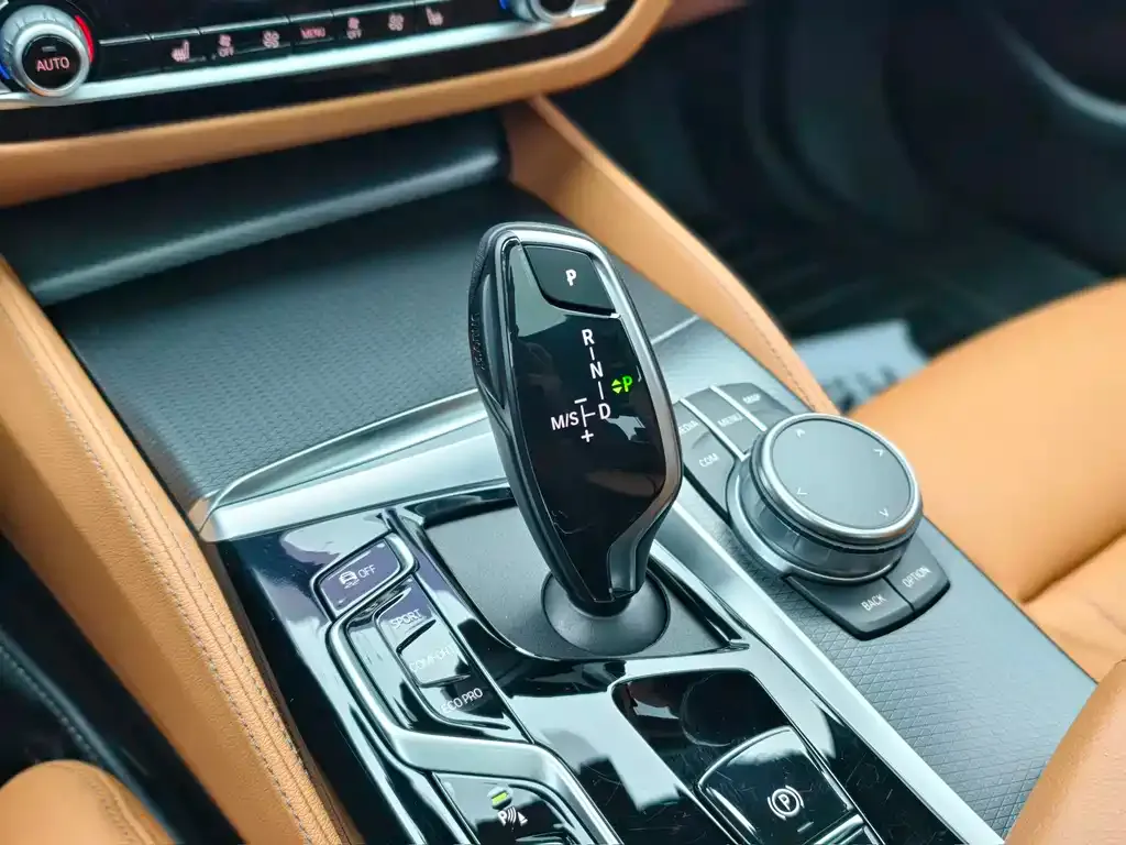 BMW 5 Series (Import) — фото 9
