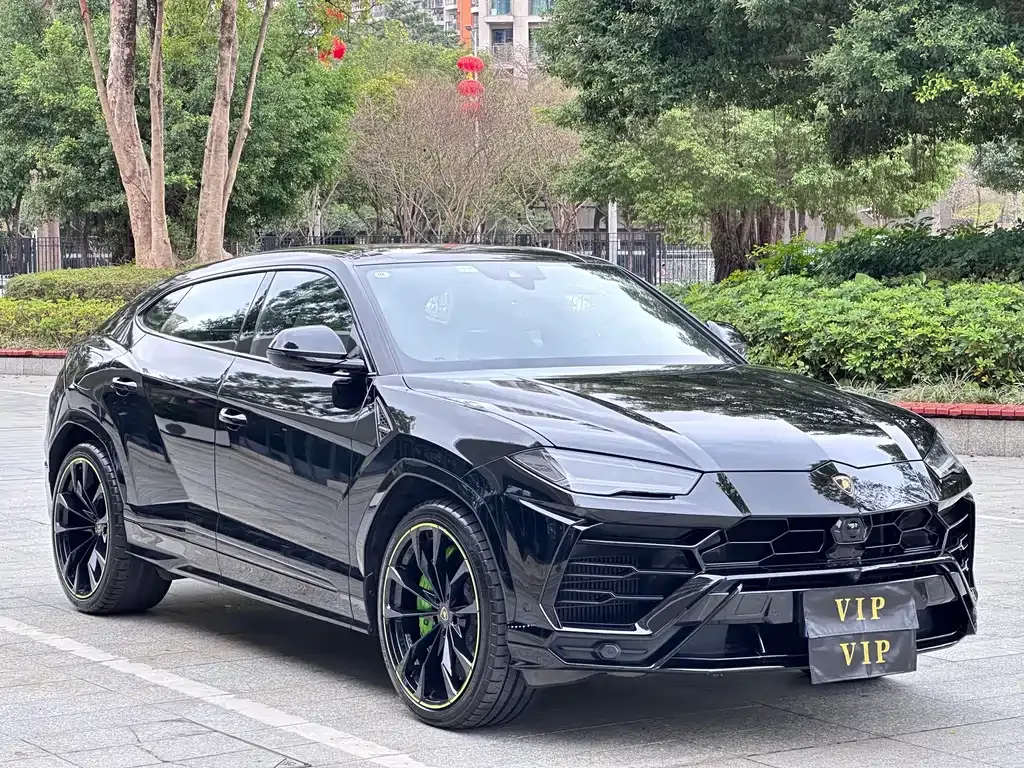 Lamborghini Urus — фото 5