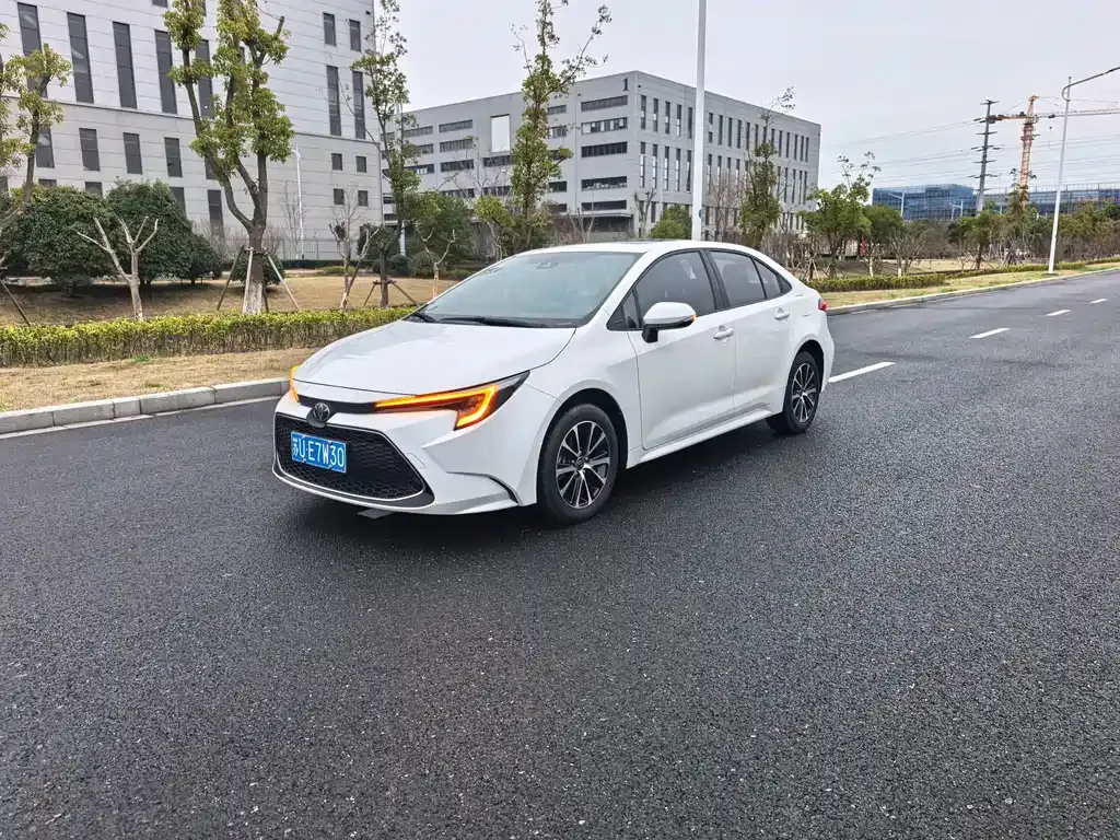 Toyota Levin — фото 1