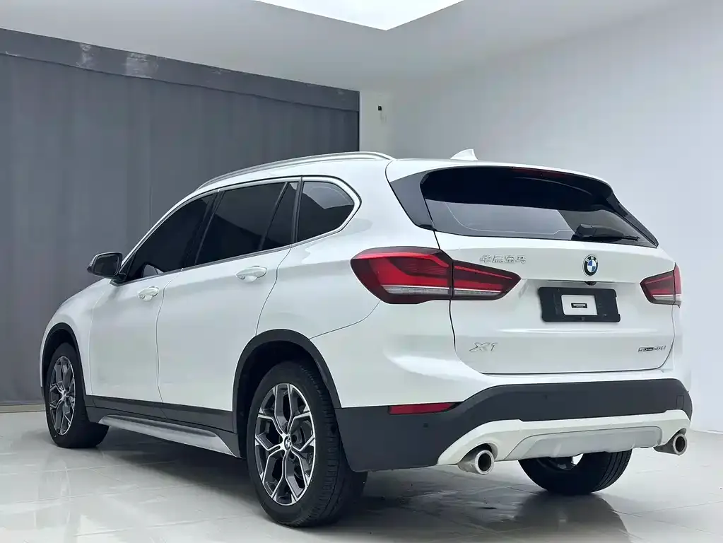 BMW X1 — фото 2
