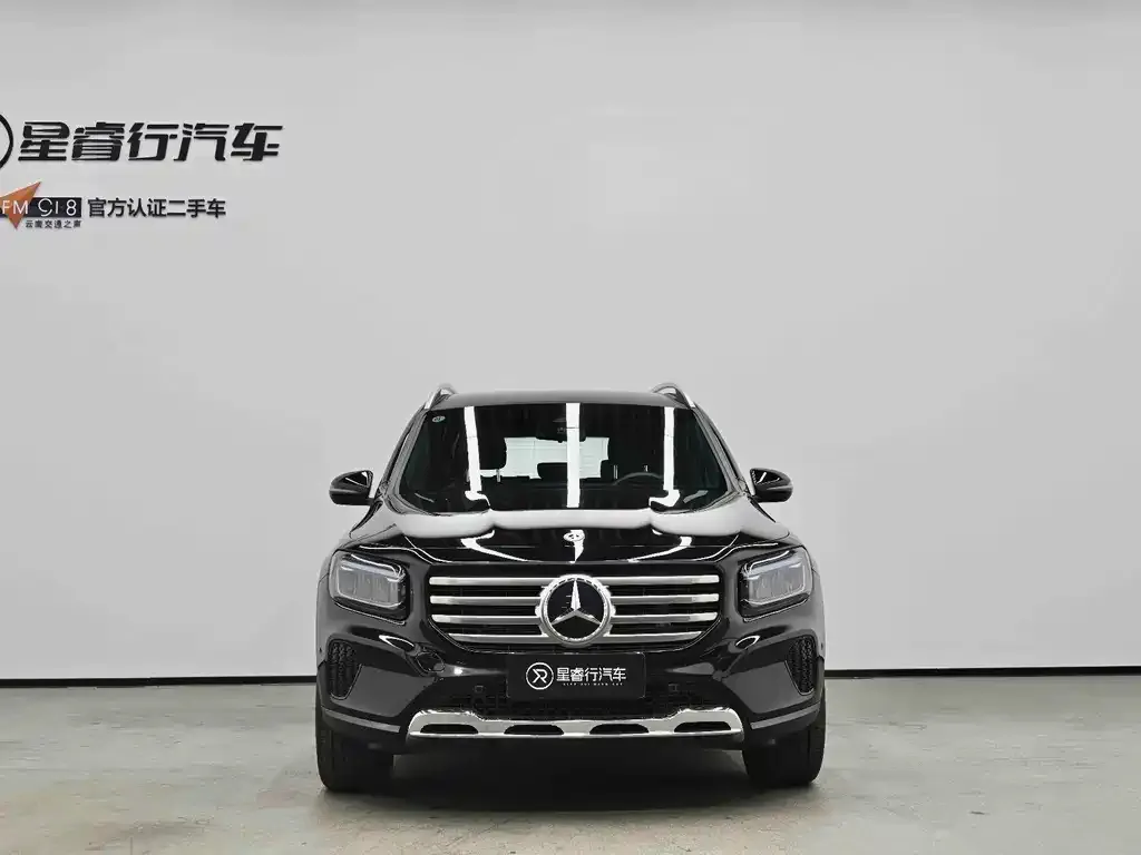 Mercedes-Benz GLB — фото 10