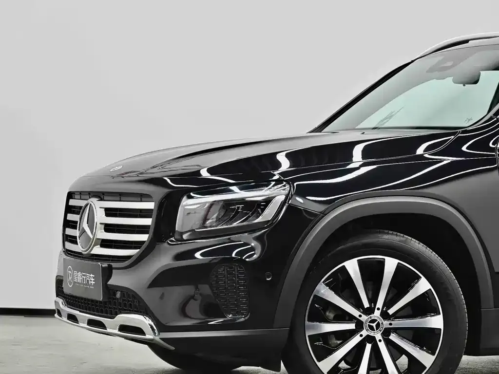 Mercedes-Benz GLB — фото 6
