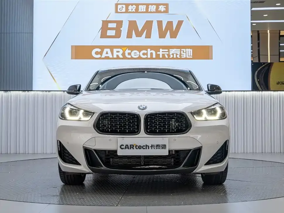 BMW X2 — фото 1