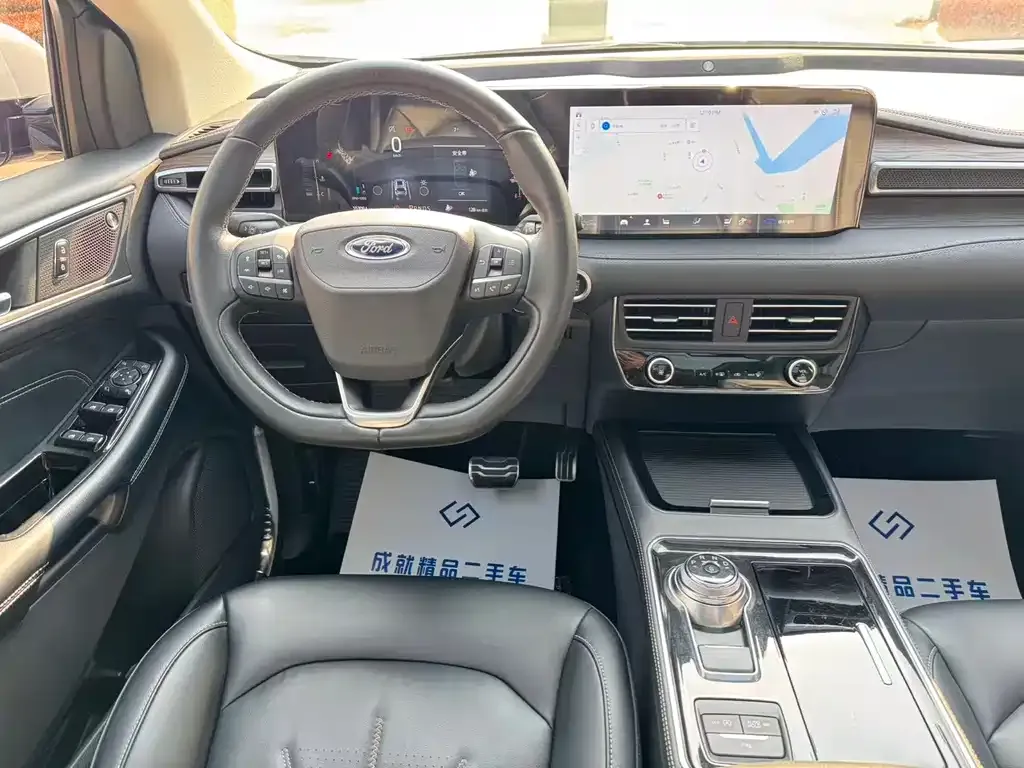 Ford Edge — фото 7