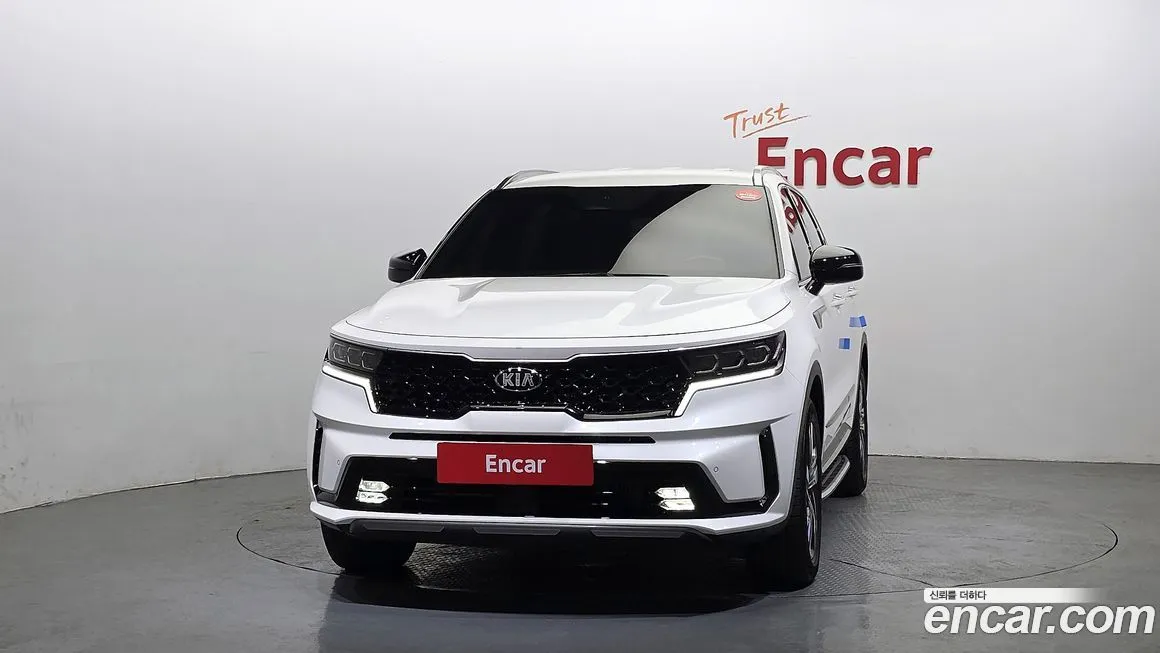 Kia Sorento — фото 9