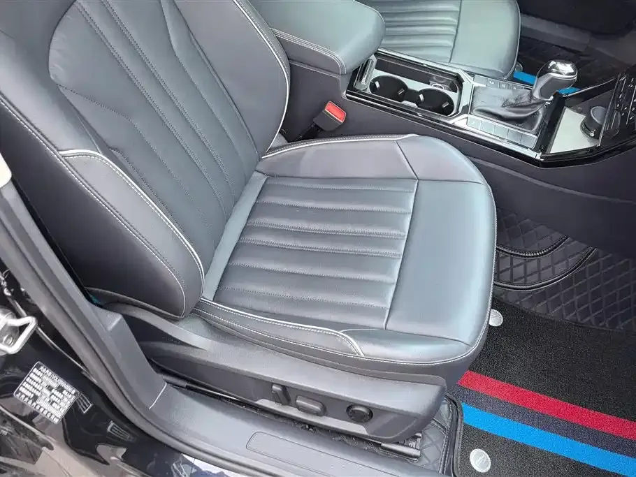 Volkswagen Passat — фото 5