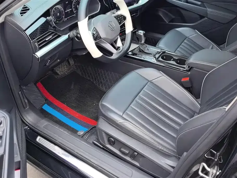 Volkswagen Passat — фото 8