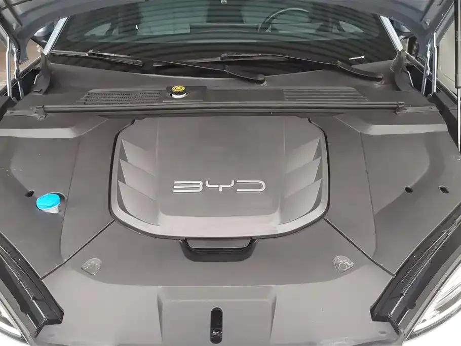 BYD Seal — фото 10