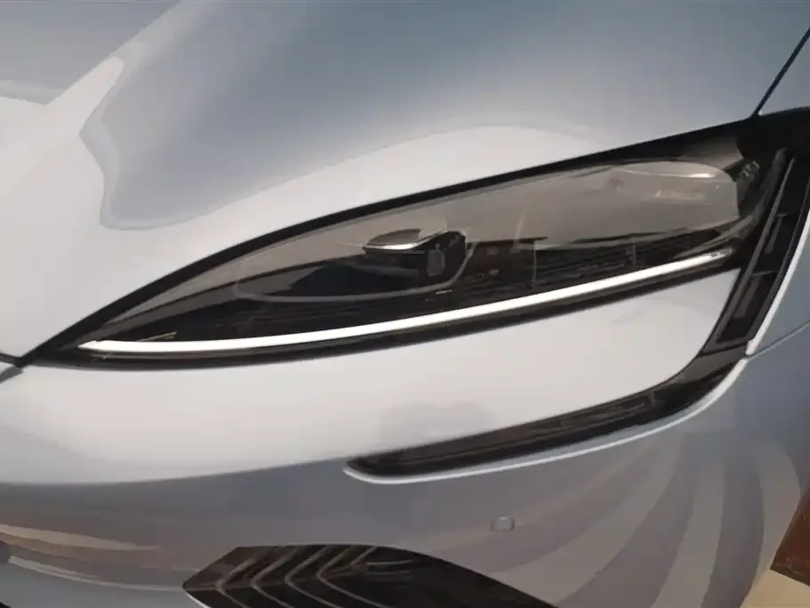 BYD Seal — фото 2