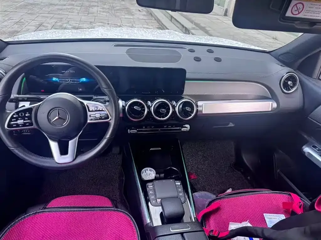 Mercedes-Benz GLB — фото 2