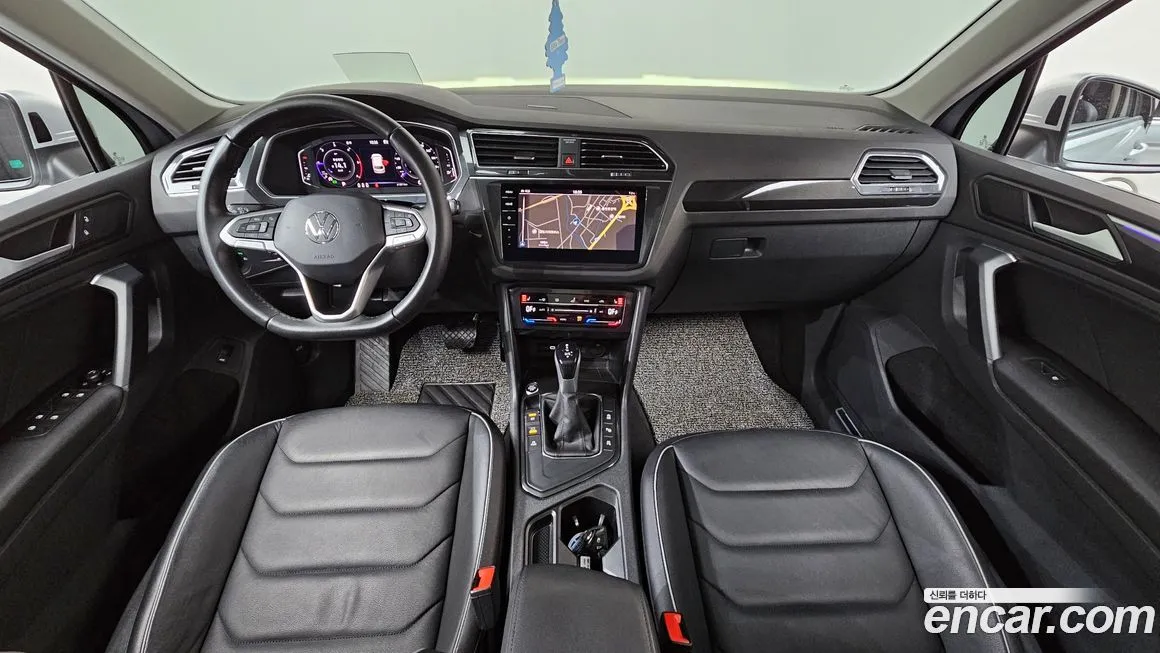 Volkswagen Tiguan — фото 2