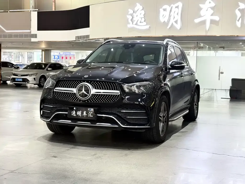 Mercedes-Benz GLE — фото 1