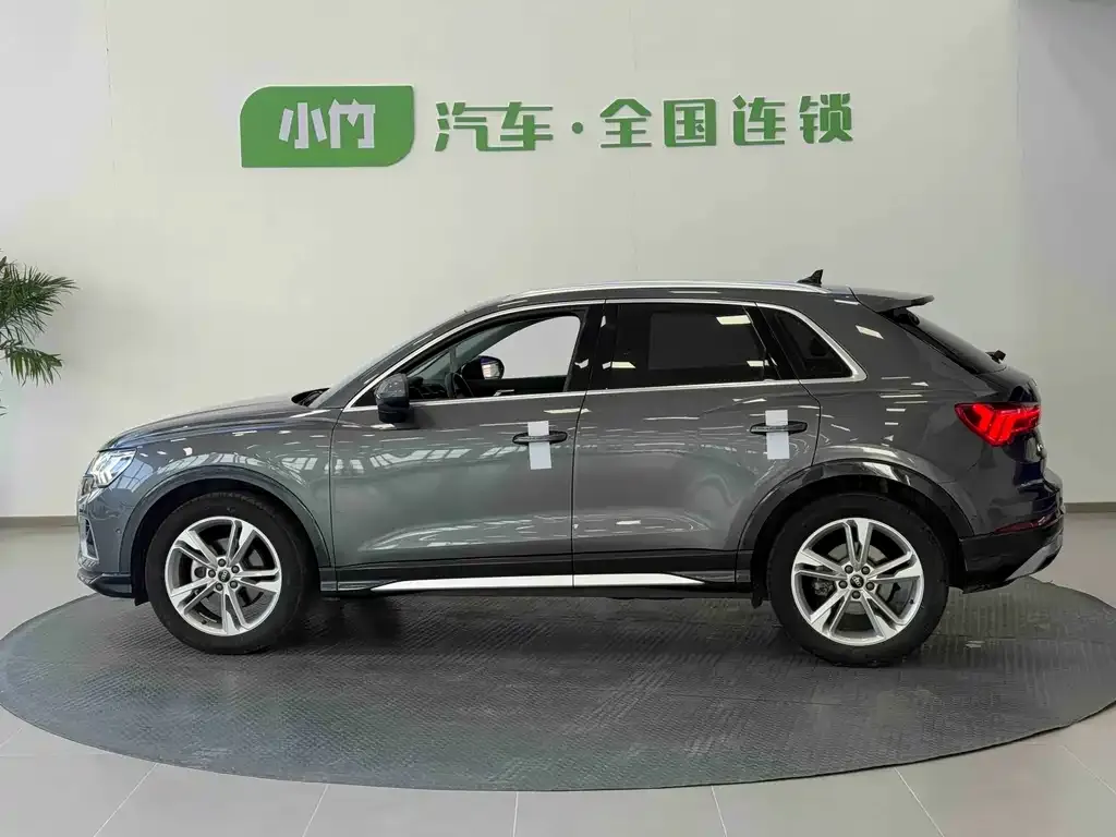 Audi Q3 — фото 10