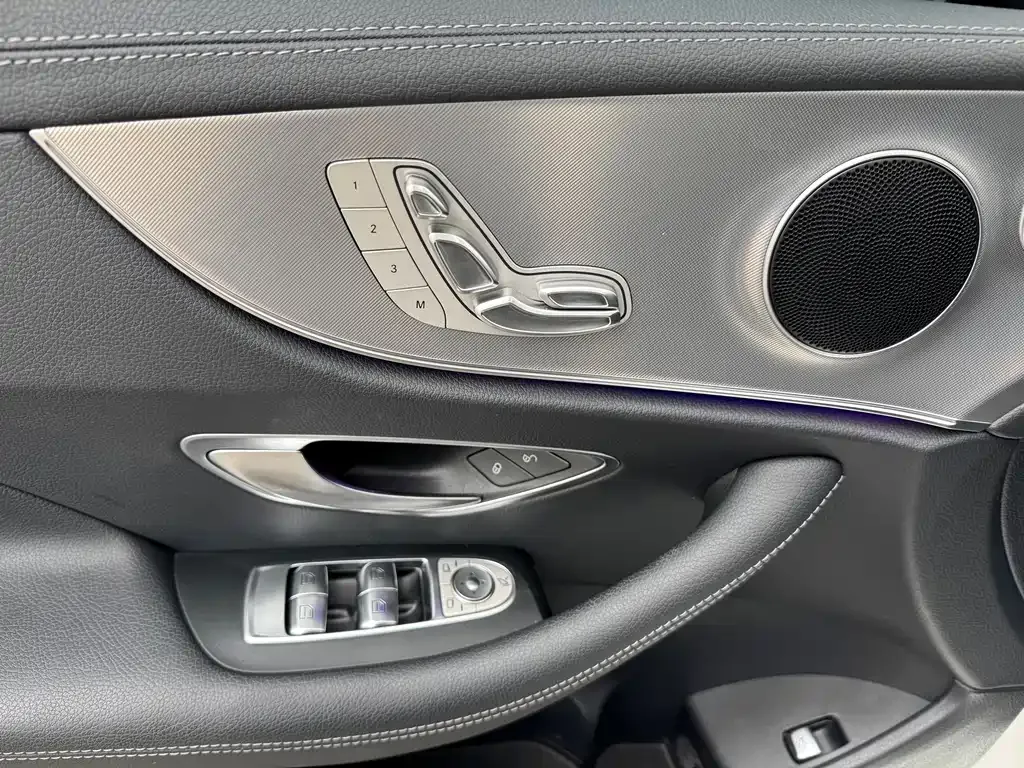 Mercedes-Benz E-Class (Import) — фото 7