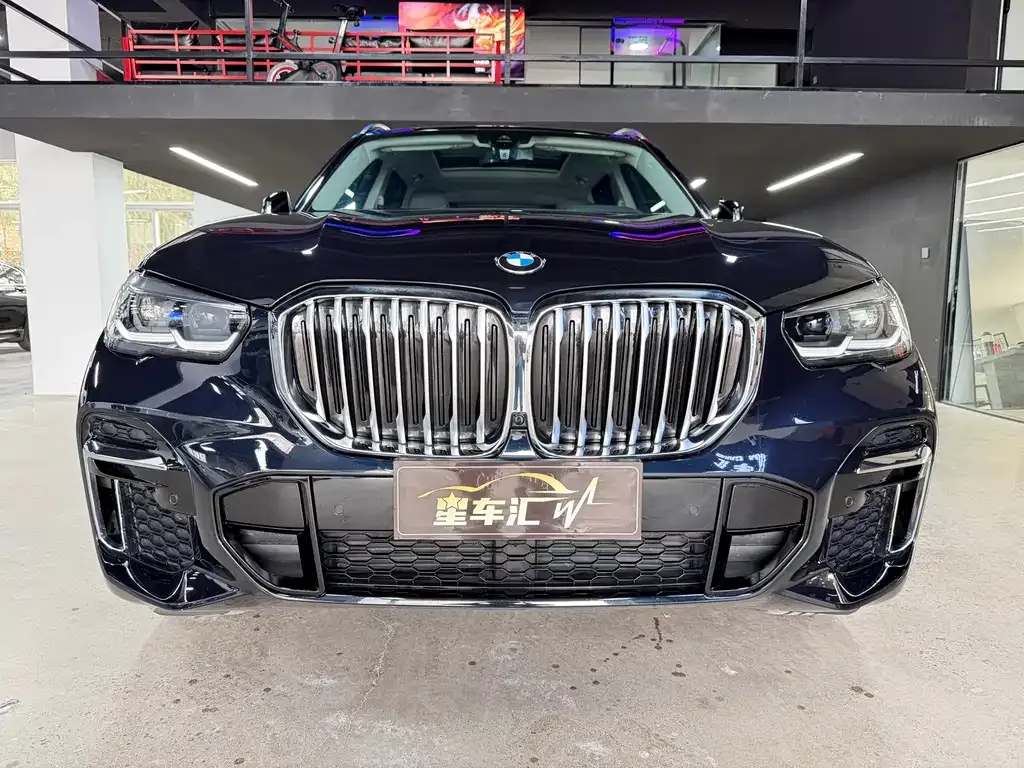 BMW X5 — фото 2
