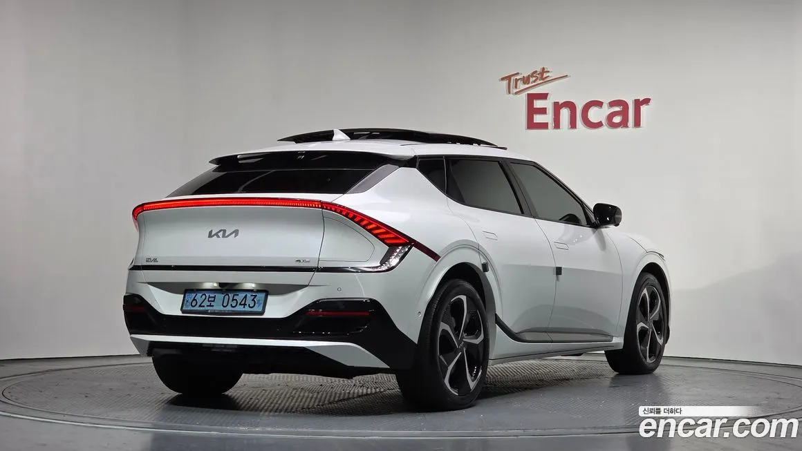 Kia EV6 — фото 5